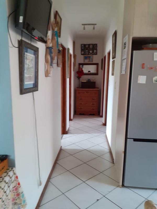 3 Bedroom Property for Sale in Albertinia Western Cape